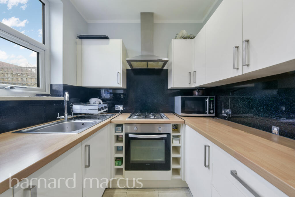 4 bed End of Terrace for rent in Streatham. From Barnard Marcus Lettings - Streatham Lettings