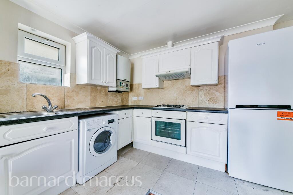 3 bed Apartment for rent in Streatham. From Barnard Marcus Lettings - Streatham Lettings