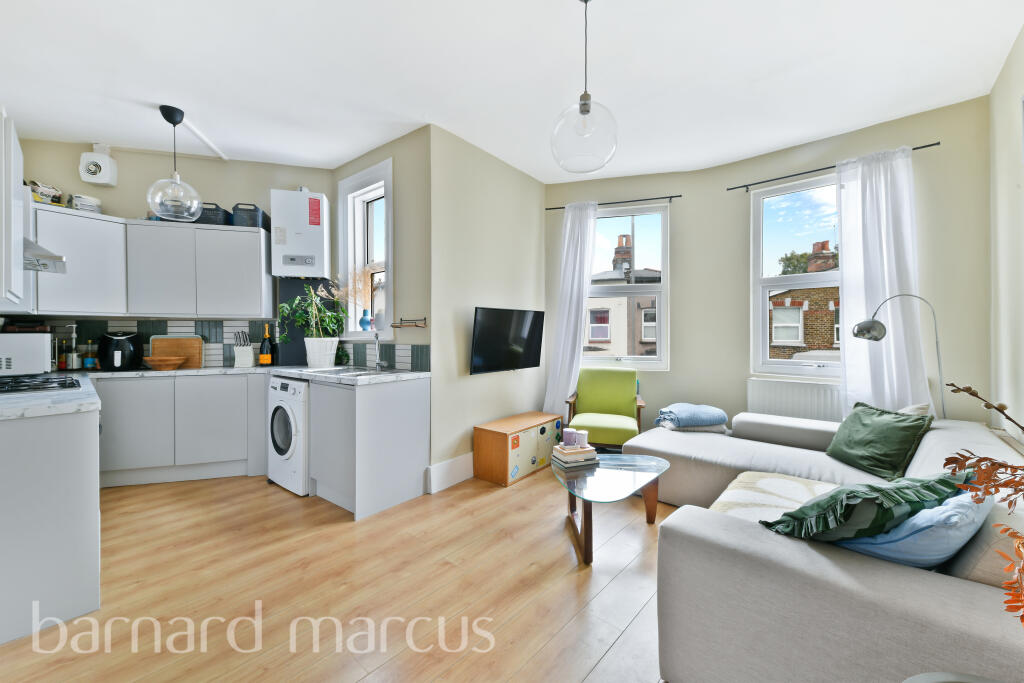 1 bed Apartment for rent in Streatham. From Barnard Marcus Lettings - Streatham Lettings 1 bed Apartment for rent in Streatham. From Barnard Marcus Lettings - Streatham Lettings
