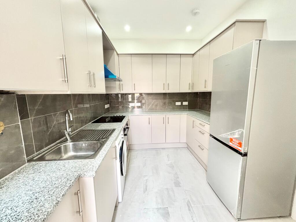 4 bed Mid Terraced House for rent in Streatham. From Barnard Marcus Lettings - Streatham Lettings 4 bed Mid Terraced House for rent in Streatham. From Barnard Marcus Lettings - Streatham Lettings