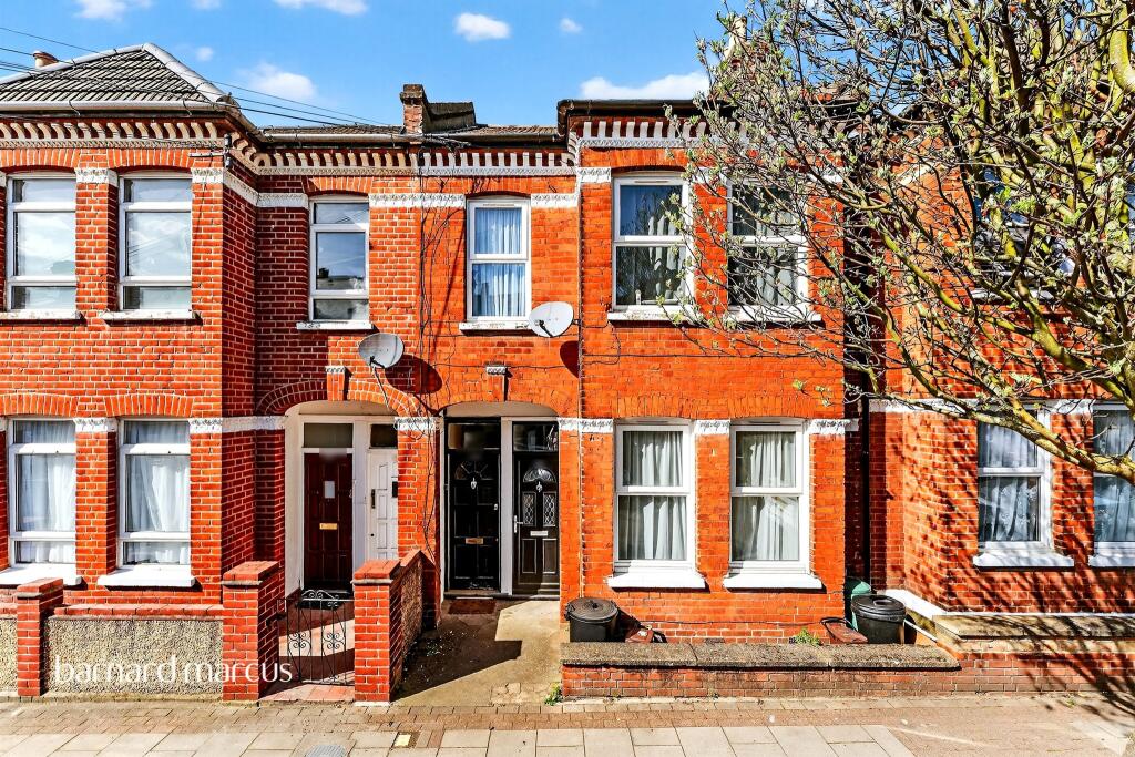 2 bed Annexe for rent in London. From Barnard Marcus Lettings - Streatham Lettings