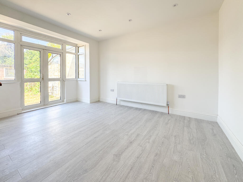 3 bed Detached for rent in Mitcham. From Barnard Marcus Lettings - Streatham Lettings