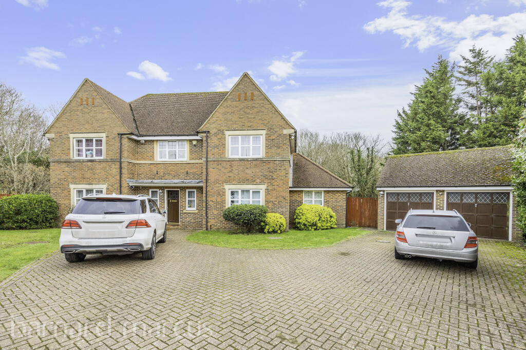 5 bed Detached House for rent in Great Burgh. From Barnard Marcus Lettings - Sutton Lettings