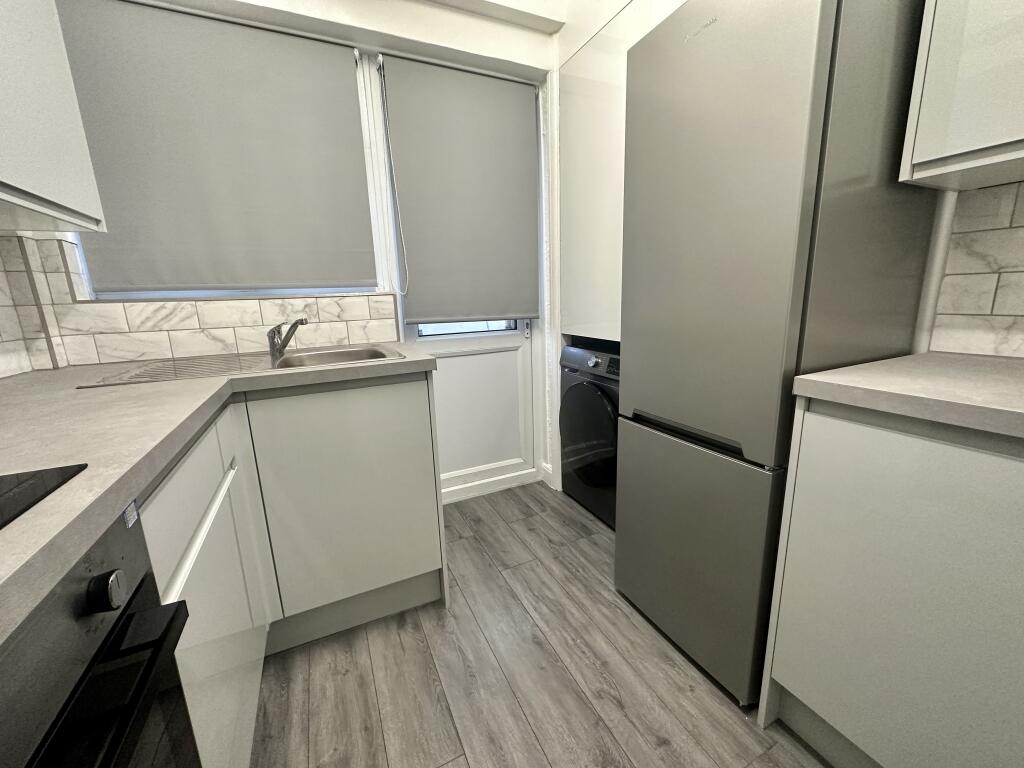 2 bed Annexe for rent in Stoneleigh. From Barnard Marcus Lettings - Sutton Lettings