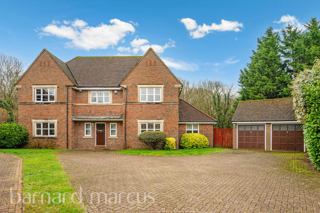 5 bed Detached for rent in Epsom. From Barnard Marcus Lettings - Sutton Lettings 5 bed Detached for rent in Epsom. From Barnard Marcus Lettings - Sutton Lettings