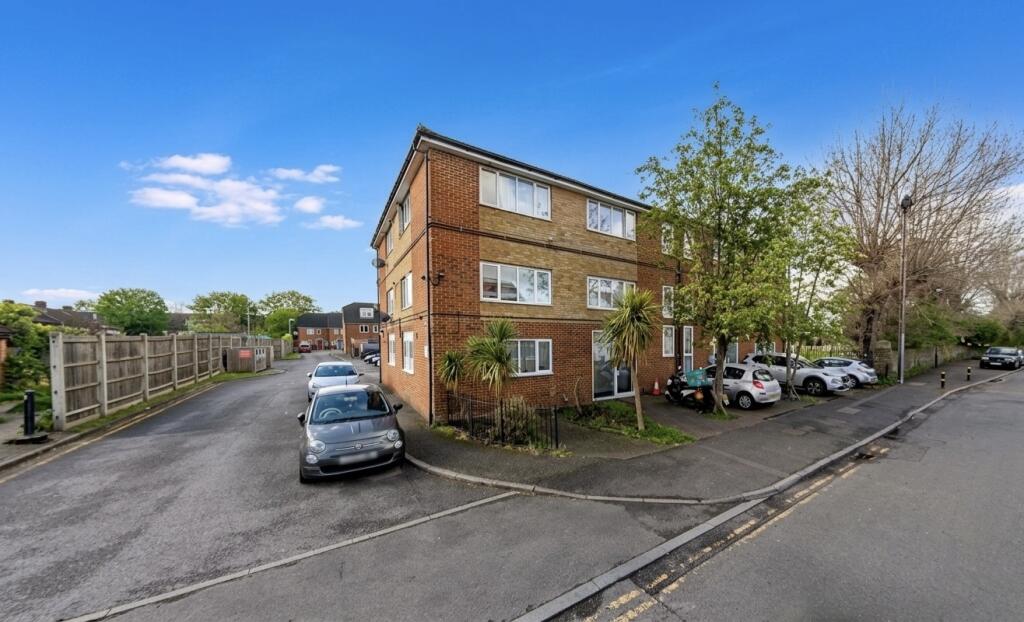 1 bed Apartment for rent in Mitcham. From Barnard Marcus Lettings - Sutton Lettings
