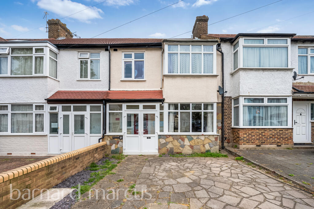 3 bed Detached for rent in Mitcham. From Barnard Marcus Lettings - Sutton Lettings