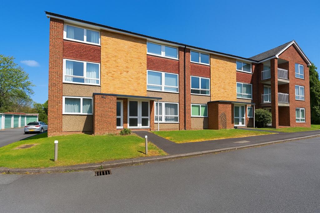 2 bed Apartment for rent in Carshalton. From Barnard Marcus Lettings - Sutton Lettings 2 bed Apartment for rent in Carshalton. From Barnard Marcus Lettings - Sutton Lettings