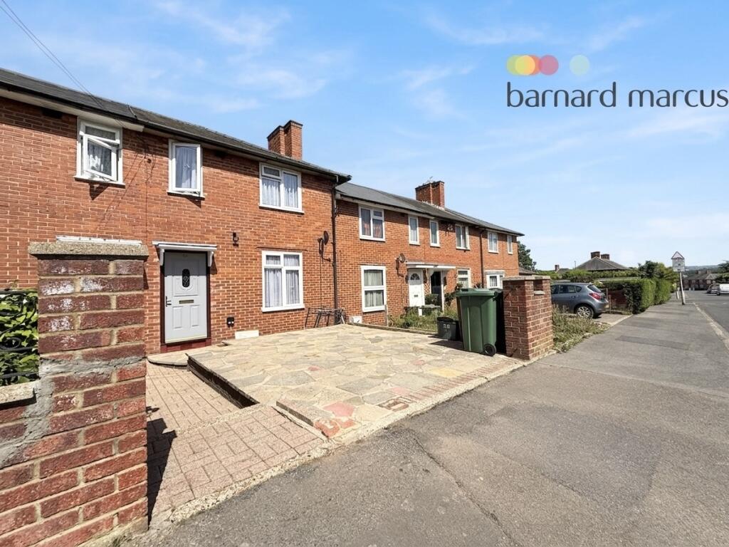 3 bed Detached for rent in Carshalton. From Barnard Marcus Lettings - Sutton Lettings 3 bed Detached for rent in Carshalton. From Barnard Marcus Lettings - Sutton Lettings