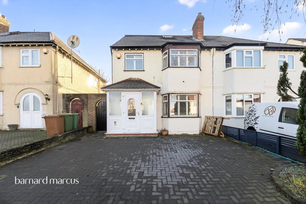 4 bed Detached for rent in Worcester Park. From Barnard Marcus Lettings - Sutton Lettings 4 bed Detached for rent in Worcester Park. From Barnard Marcus Lettings - Sutton Lettings