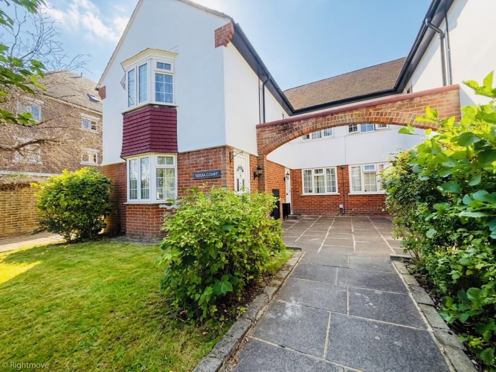 2 bed 1st Floor Flat for rent in Carshalton. From Barnard Marcus Lettings - Sutton Lettings 2 bed 1st Floor Flat for rent in Carshalton. From Barnard Marcus Lettings - Sutton Lettings