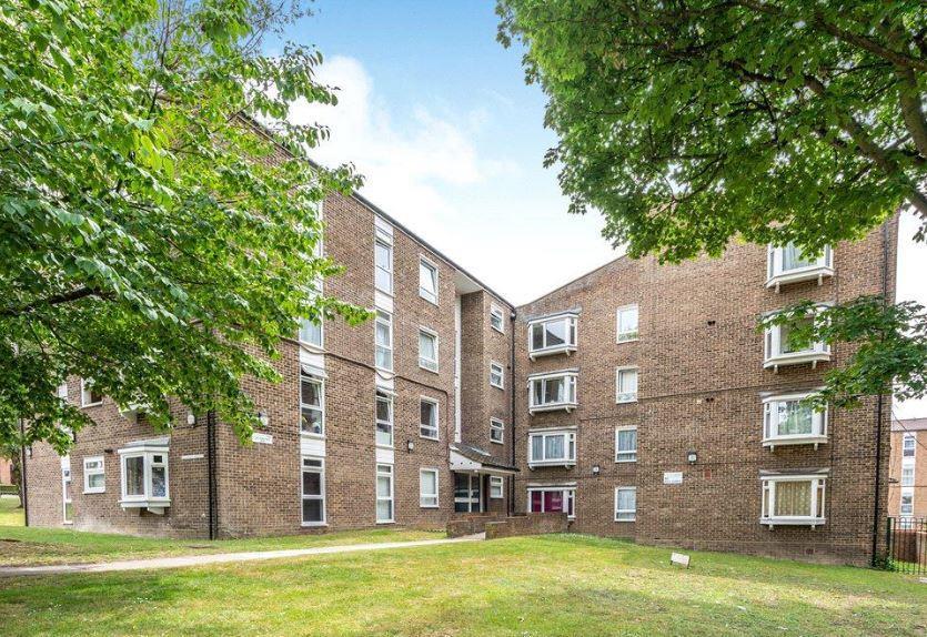 2 bed 1st Floor Flat for rent in Carshalton. From Barnard Marcus Lettings - Sutton Lettings