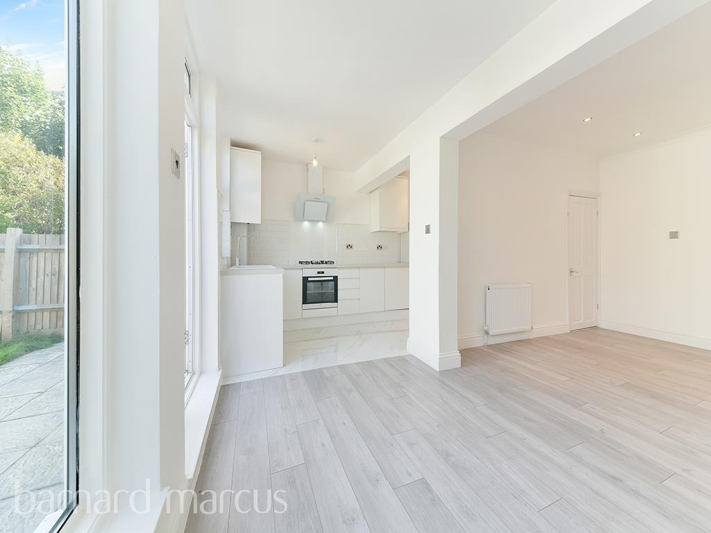 4 bed Apartment for rent in Croydon. From Barnard Marcus Lettings - Thornton Heath Lettings