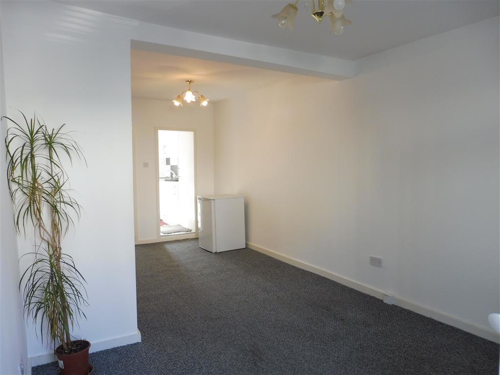 2 bed Cottage for rent in Croydon. From Barnard Marcus Lettings - Thornton Heath Lettings