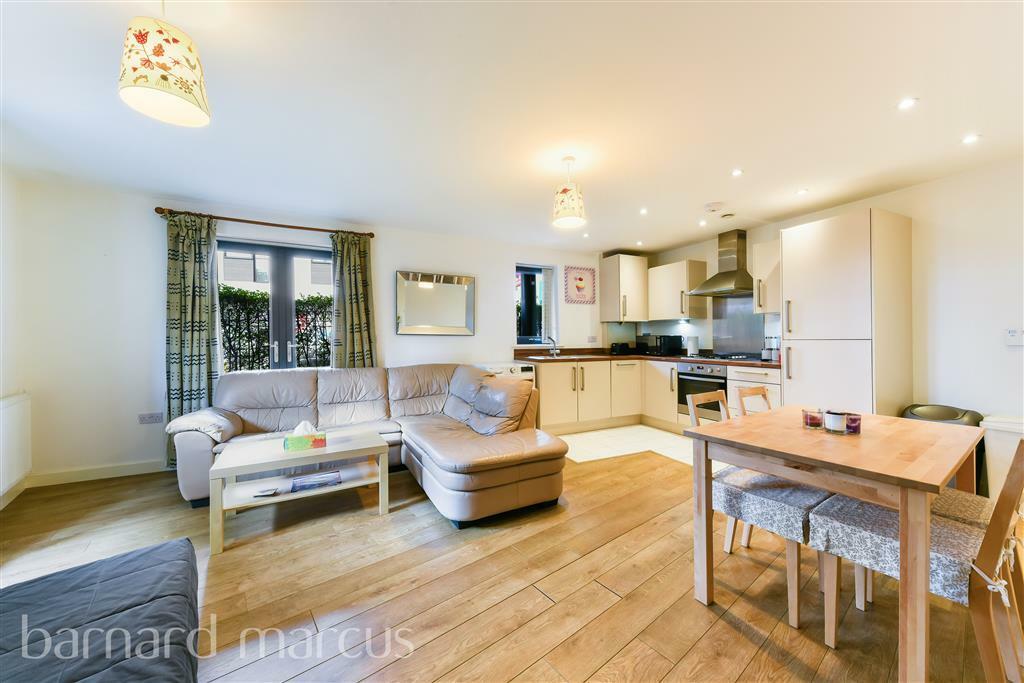 3 bed Flat for rent in Merton. From Barnard Marcus Lettings - Tooting Lettings