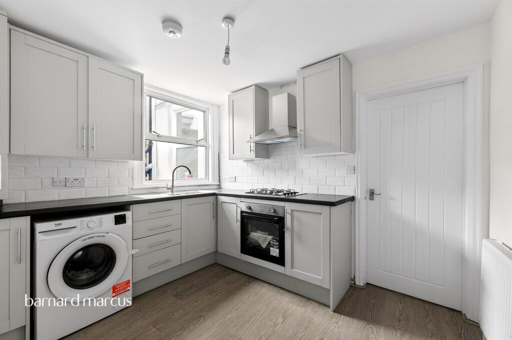 2 bed 1st Floor Flat for rent in Merton. From Barnard Marcus Lettings - Tooting Lettings 2 bed 1st Floor Flat for rent in Merton. From Barnard Marcus Lettings - Tooting Lettings
