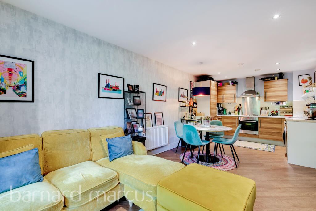 2 bed 1st Floor Flat for rent in Merton. From Barnard Marcus Lettings - Tooting Lettings