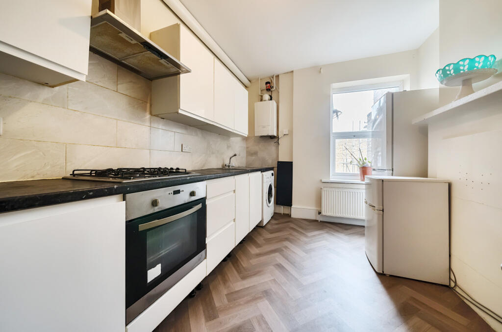 3 bed Apartment for rent in Streatham. From Barnard Marcus Lettings - Tooting Lettings 3 bed Apartment for rent in Streatham. From Barnard Marcus Lettings - Tooting Lettings