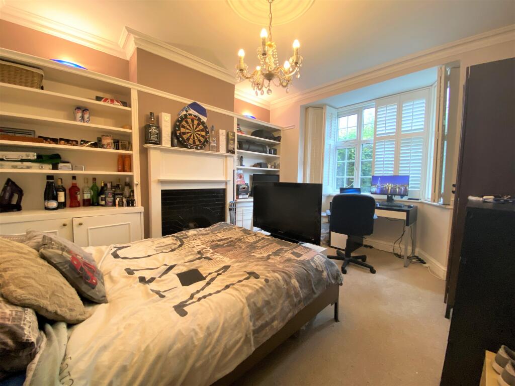 4 bed Detached for rent in Merton. From Barnard Marcus Lettings - Tooting Lettings 4 bed Detached for rent in Merton. From Barnard Marcus Lettings - Tooting Lettings
