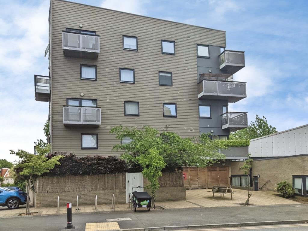 2 bed Apartment for rent in Carshalton. From Barnard Marcus Lettings - Wallington - Lettings 2 bed Apartment for rent in Carshalton. From Barnard Marcus Lettings - Wallington - Lettings