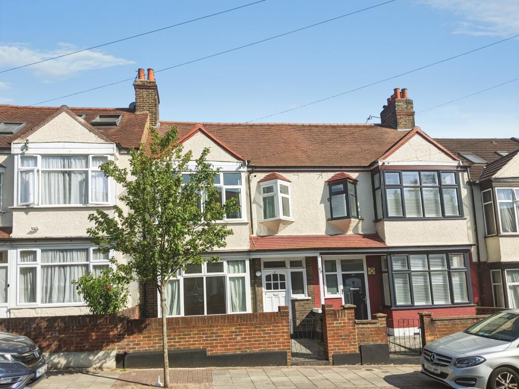 4 bed Detached for rent in Streatham. From Barnard Marcus Lettings - Wallington - Lettings 4 bed Detached for rent in Streatham. From Barnard Marcus Lettings - Wallington - Lettings