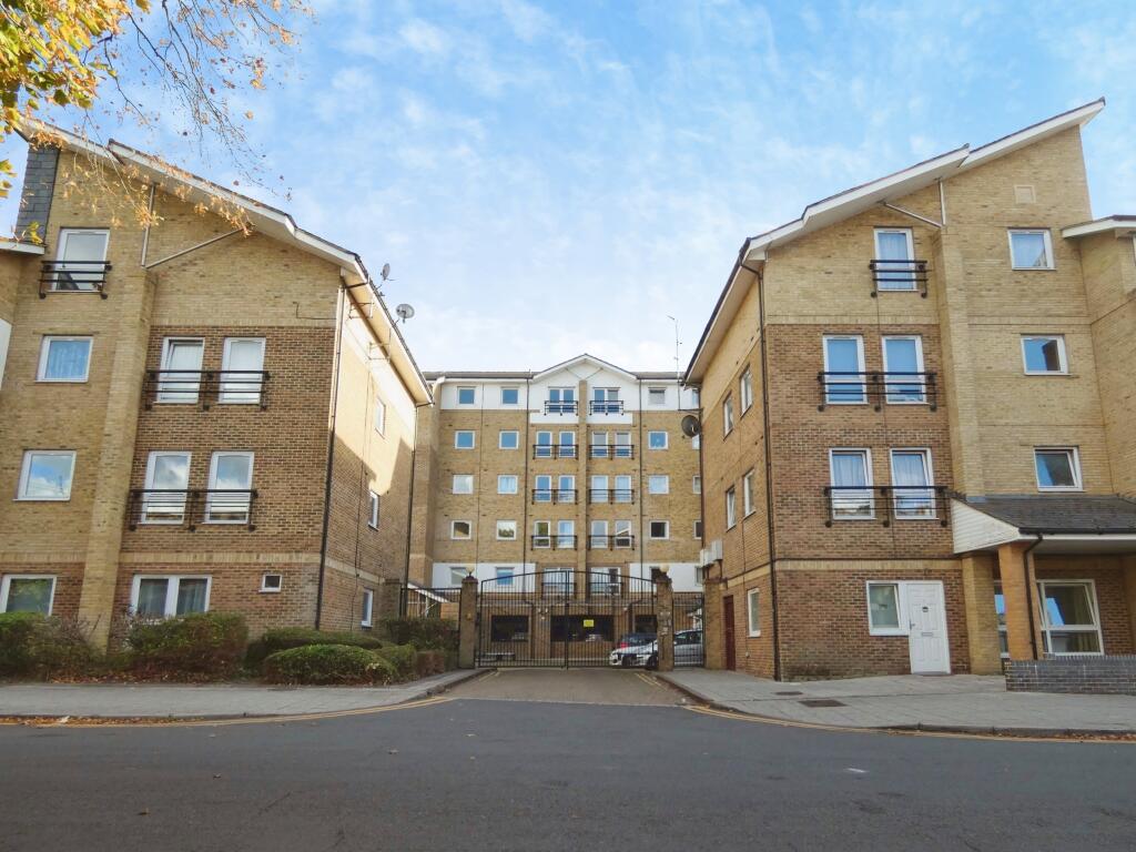 2 bed Apartment for rent in Wallington. From Barnard Marcus Lettings - Wallington - Lettings