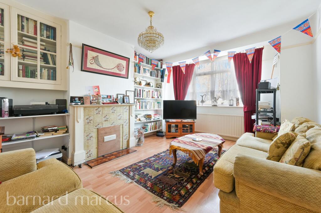 3 bed Detached for rent in Mitcham. From Barnard Marcus Lettings - Wallington - Lettings 3 bed Detached for rent in Mitcham. From Barnard Marcus Lettings - Wallington - Lettings