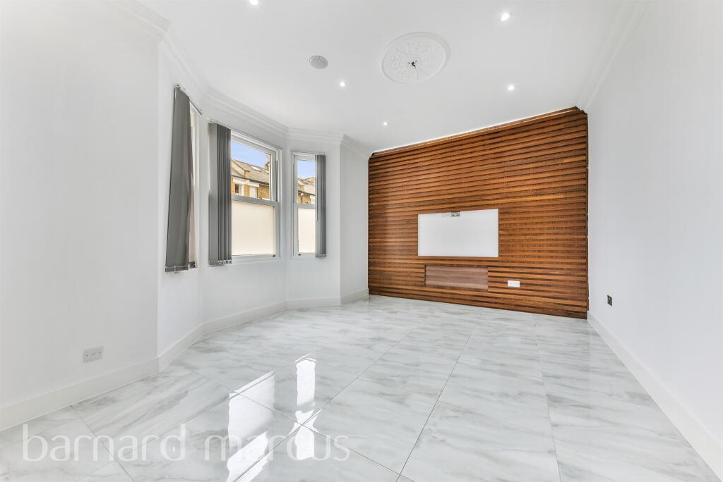4 bed Detached House for rent in London. From Barnard Marcus Lettings - West Kensington - Lettings