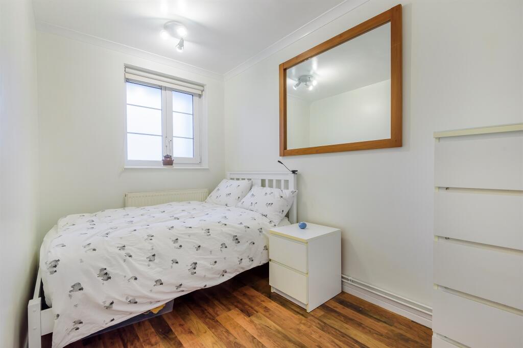 2 bed Apartment for rent in London. From Barnard Marcus Lettings - West Kensington - Lettings