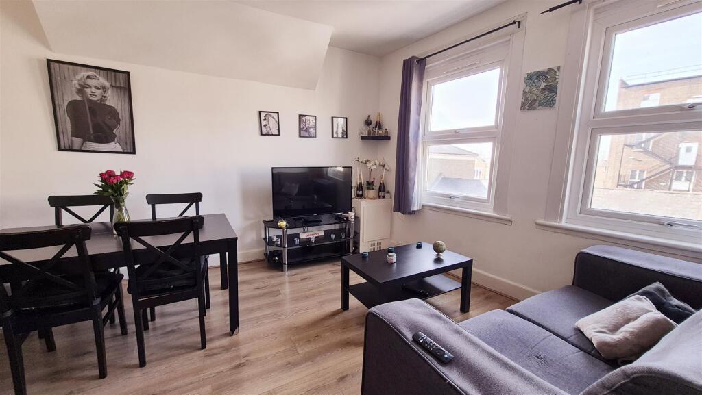 2 bed Apartment for rent in London. From Barnard Marcus Lettings - West Kensington - Lettings 2 bed Apartment for rent in London. From Barnard Marcus Lettings - West Kensington - Lettings