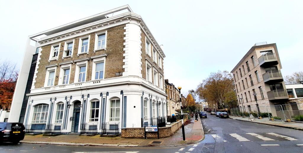 2 bed Apartment for rent in London. From Barnard Marcus Lettings - West Kensington - Lettings