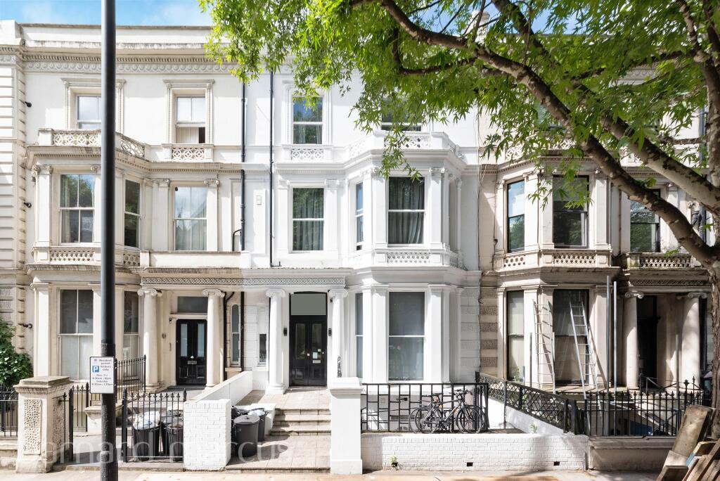 1 bed 1st Floor Flat for rent in Kensington. From Barnard Marcus Lettings - West Kensington - Lettings
