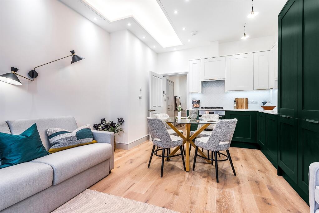 2 bed Apartment for rent in Hammersmith. From Barnard Marcus Lettings - West Kensington - Lettings