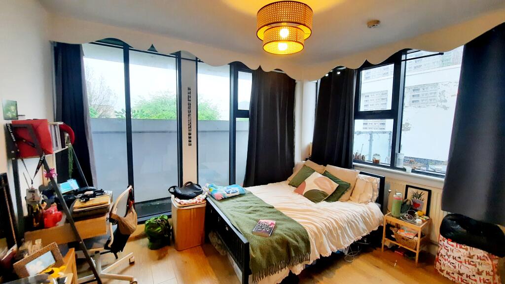 4 bed Apartment for rent in London. From Barnard Marcus Lettings - West Kensington - Lettings