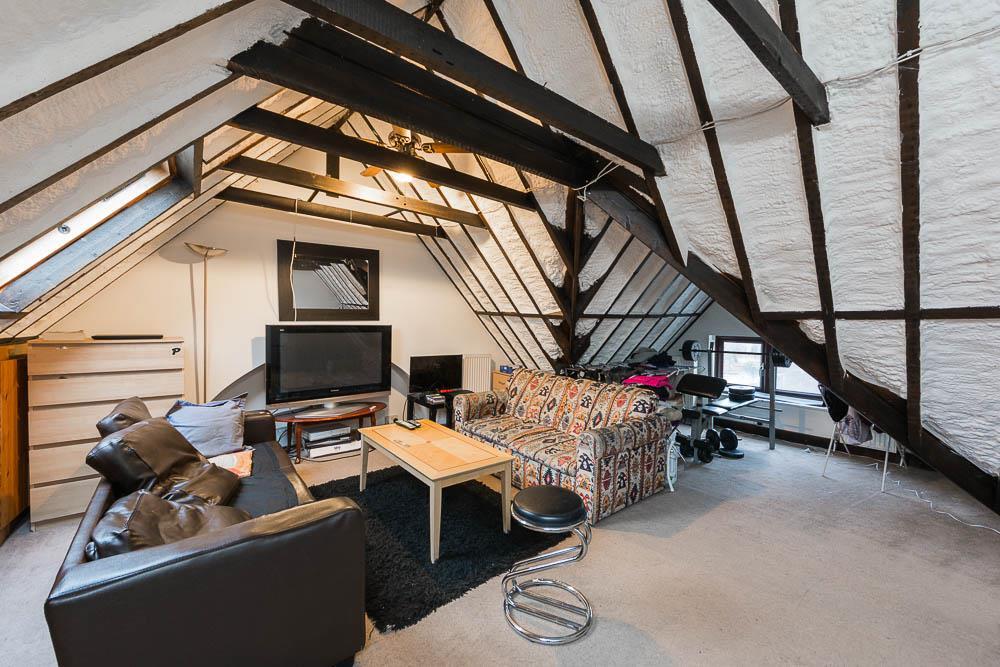3 bed 1st Floor Flat for rent in Hammersmith. From Barnard Marcus Lettings - West Kensington - Lettings