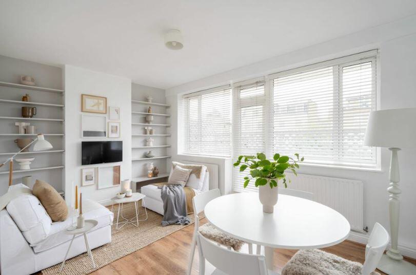 2 bed Apartment for rent in London. From Barnard Marcus Lettings - West Kensington - Lettings