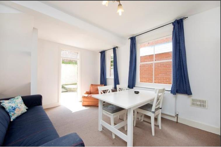 2 bed 1st Floor Flat for rent in London. From Barnard Marcus Lettings - West Kensington - Lettings