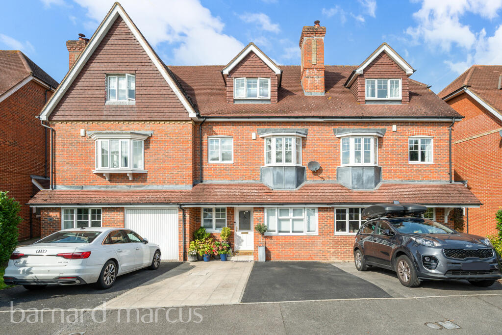 4 bed Detached for rent in Worcester Park. From Barnard Marcus Lettings - Worcester Park - Lettings