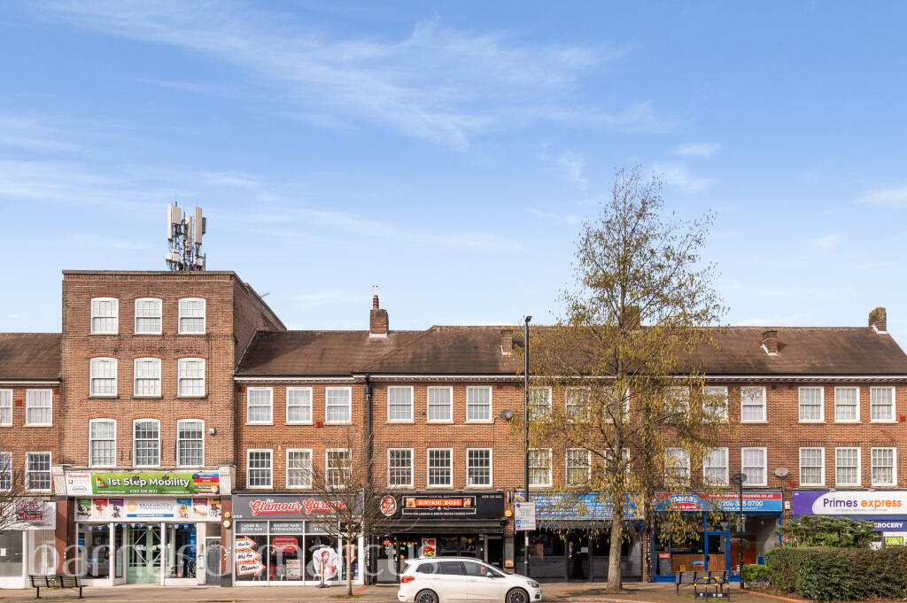 4 bed Apartment for rent in Worcester Park. From Barnard Marcus Lettings - Worcester Park - Lettings