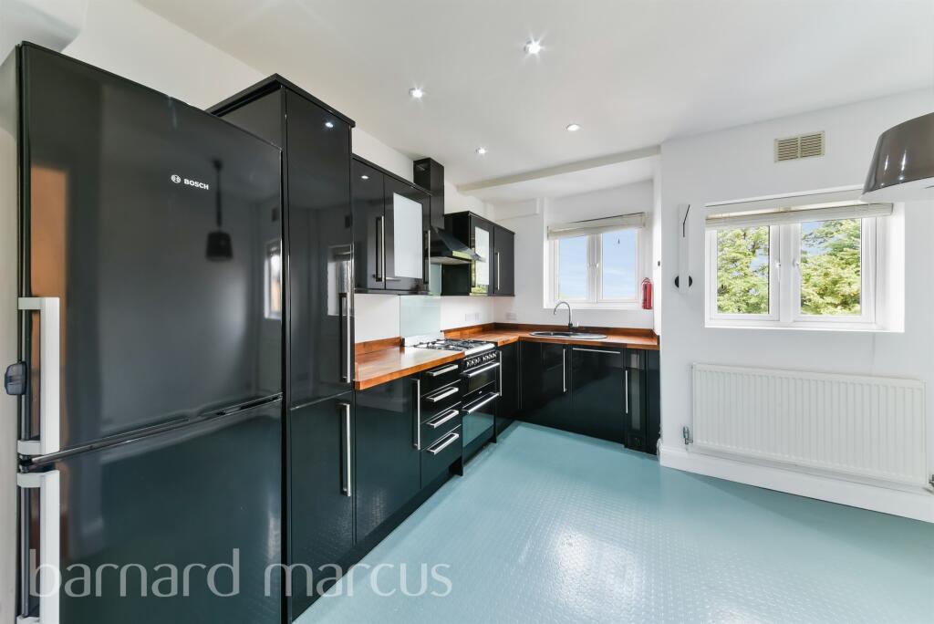 2 bed Apartment for rent in Worcester Park. From Barnard Marcus Lettings - Worcester Park - Lettings