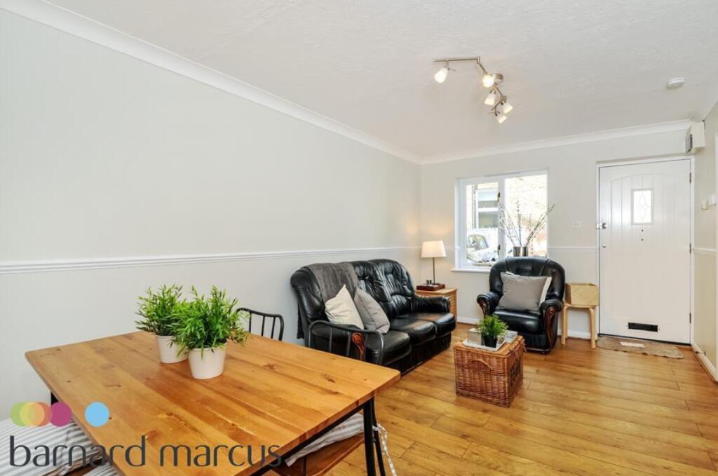 3 bed Apartment for rent in London. From Barnard Marcus Lettings - Chiswick- Lettings
