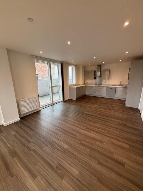 3 bed Apartment for rent in London. From Barnard Marcus Lettings - Chiswick- Lettings
