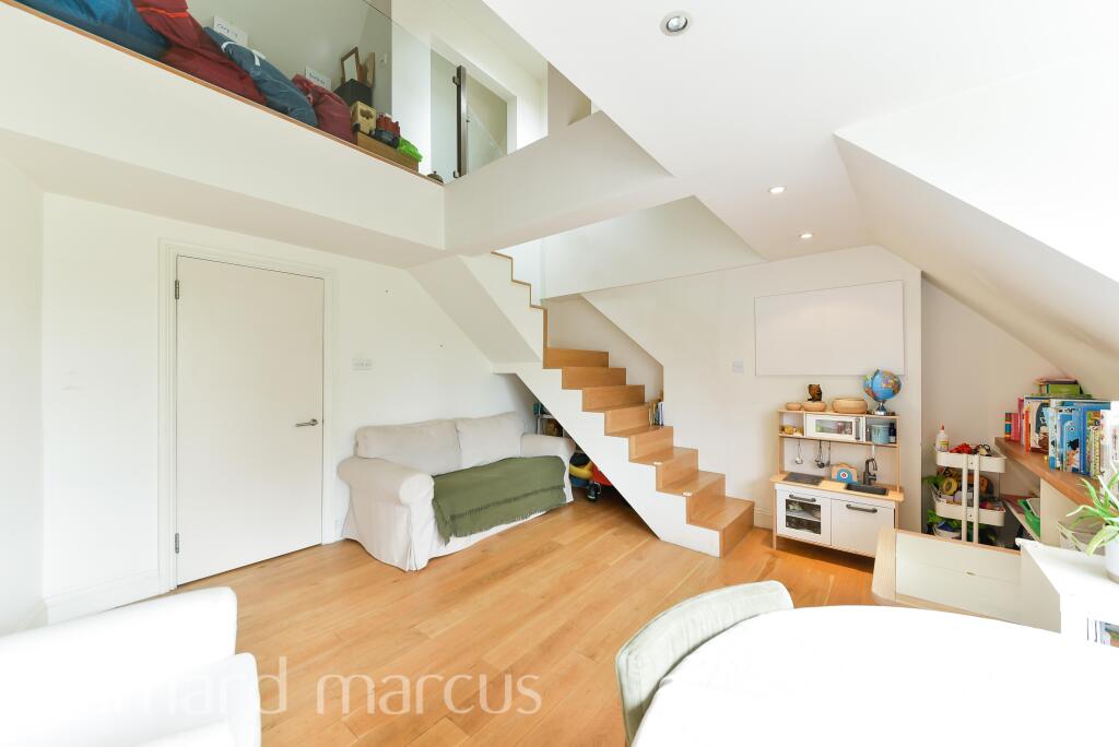 2 bed Apartment for rent in Chiswick. From Barnard Marcus Lettings - Chiswick- Lettings