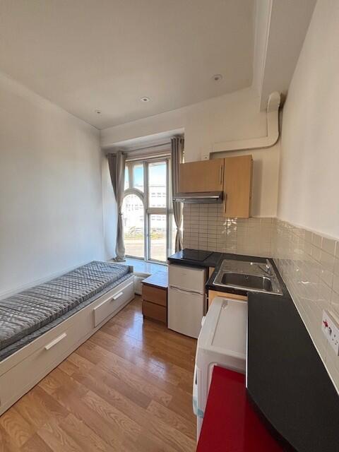 0 bed 1st Floor Flat for rent in Acton. From Barnard Marcus Lettings - Chiswick- Lettings