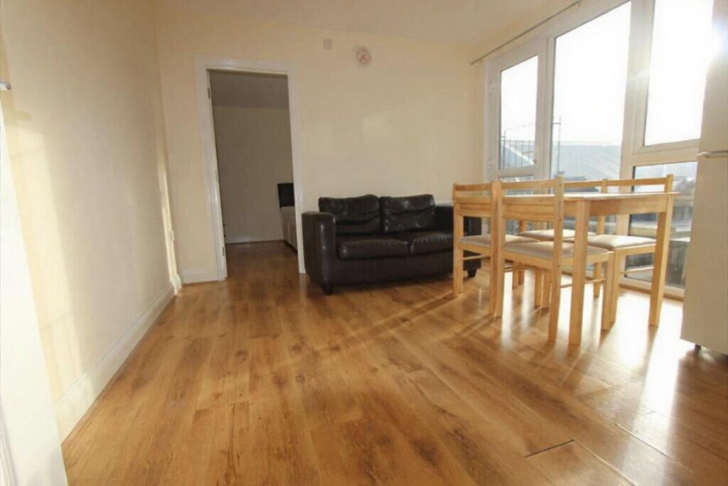 2 bed 1st Floor Flat for rent in Acton. From Barnard Marcus Lettings - Chiswick- Lettings