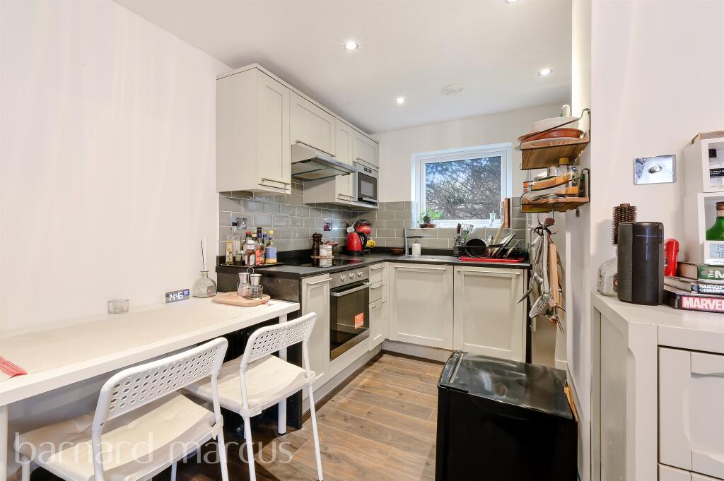 0 bed Studio for rent in London. From Barnard Marcus Lettings - Chiswick- Lettings