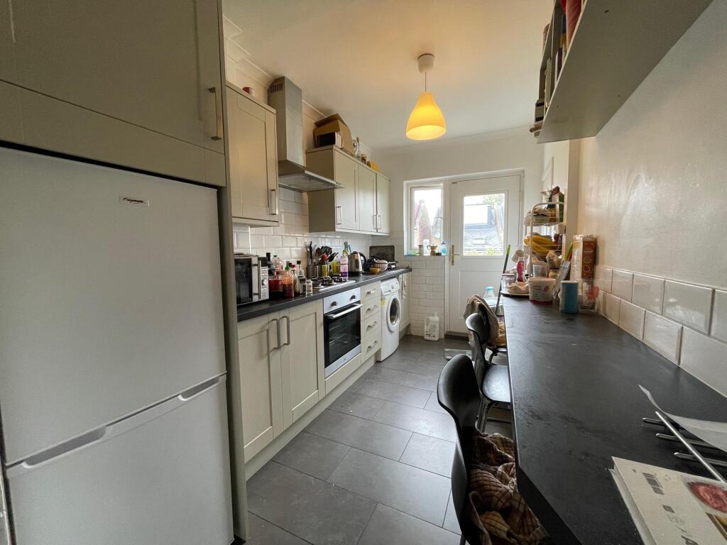 3 bed Apartment for rent in London. From Barnard Marcus Lettings - Chiswick- Lettings