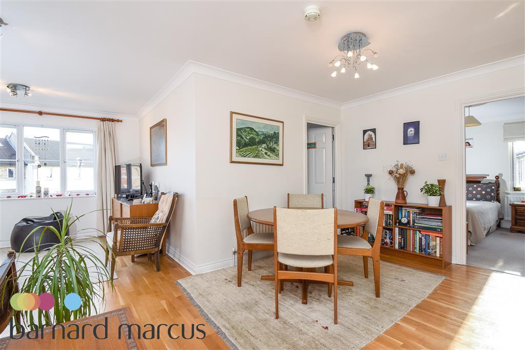 2 bed 1st Floor Flat for rent in London. From Barnard Marcus Lettings - Chiswick- Lettings