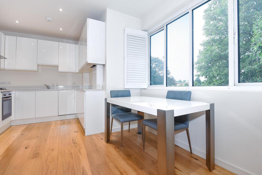 2 bed 1st Floor Flat for rent in Chiswick. From Barnard Marcus Lettings - Chiswick- Lettings