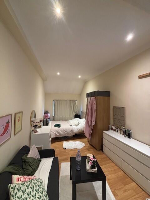 4 bed 1st Floor Flat for rent in Acton. From Barnard Marcus Lettings - Chiswick- Lettings 4 bed 1st Floor Flat for rent in Acton. From Barnard Marcus Lettings - Chiswick- Lettings